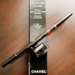CHANEL LE CRAYON LÈVRES Precision Lip Definer Mordoré Nude #05